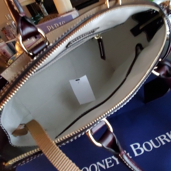SOLD!!! Dooney & Burke - Picture 5 of 8
